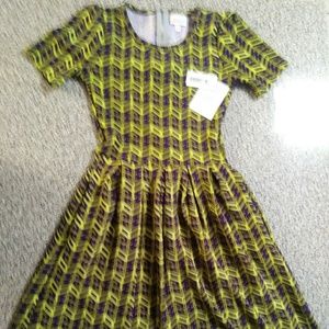 NWT XXS LULAROE AMELIA